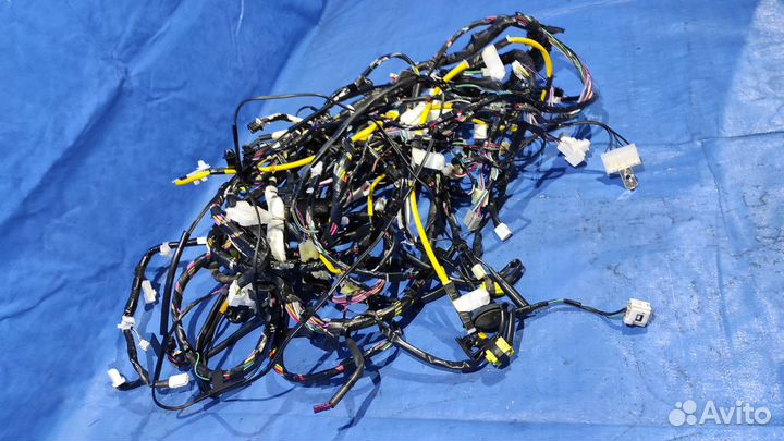 Б/У Б/У Проводка (коса) салонная Mitsubishi