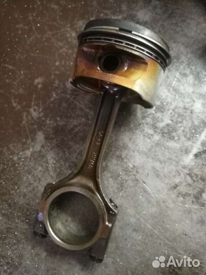 Поршень с шатуном нексия