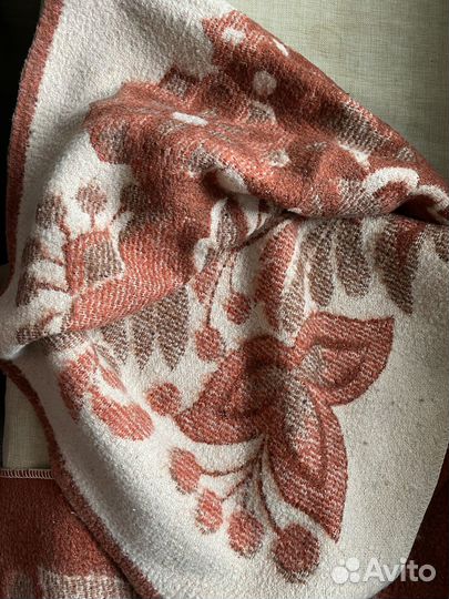 Одеяло жаккардовое (1.4 м*2.0 м)