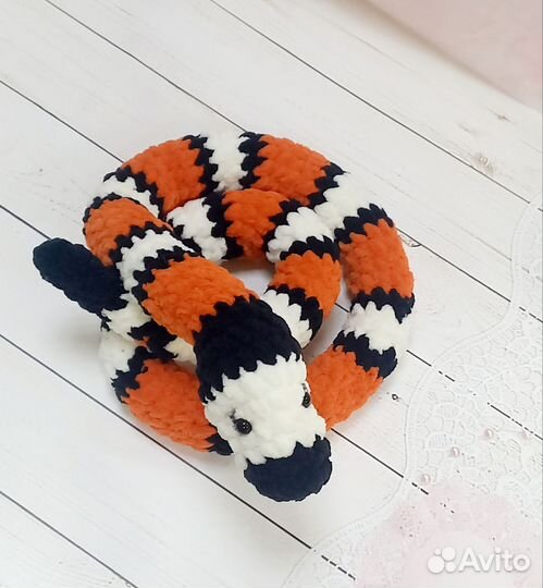 Вязаная змея