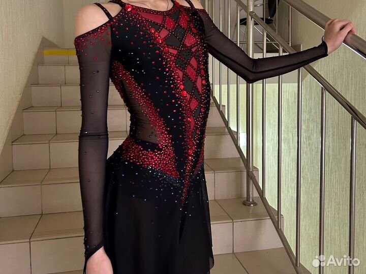 Платье для фигурного катания