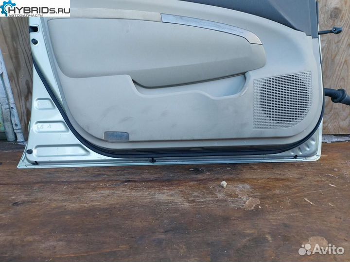 Дверь передняя левая Toyota Prius 2 NHW20