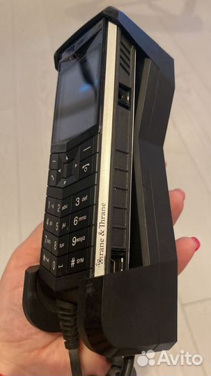 Спутниковый телефон