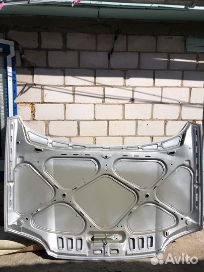 Капот chevrolet niva