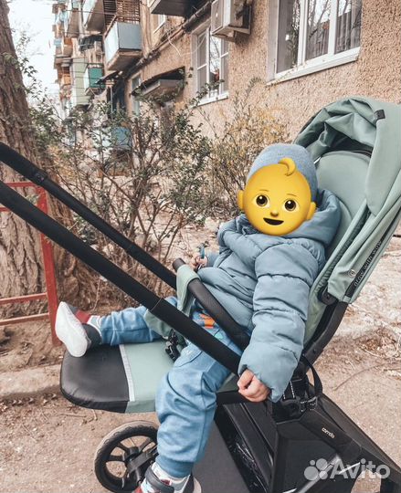 Коляска прогулочная