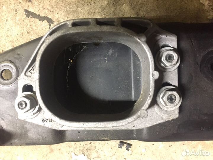 Кронштейн опоры двигателя 8E0199335J Audi A4 B6 B7