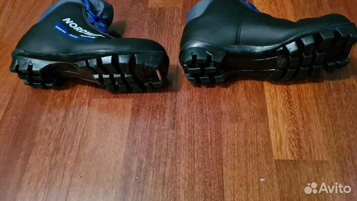 Лыжные ботинки детские 35