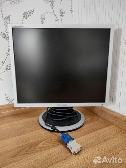 Монитор Samsung 17