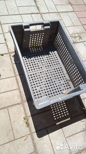 Пластиковые ящики для овощей б. у