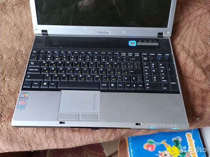 Ноутбук roverbook w551