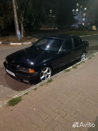 BMW 3 серия 2.8 МТ, 1992, 100 000 км