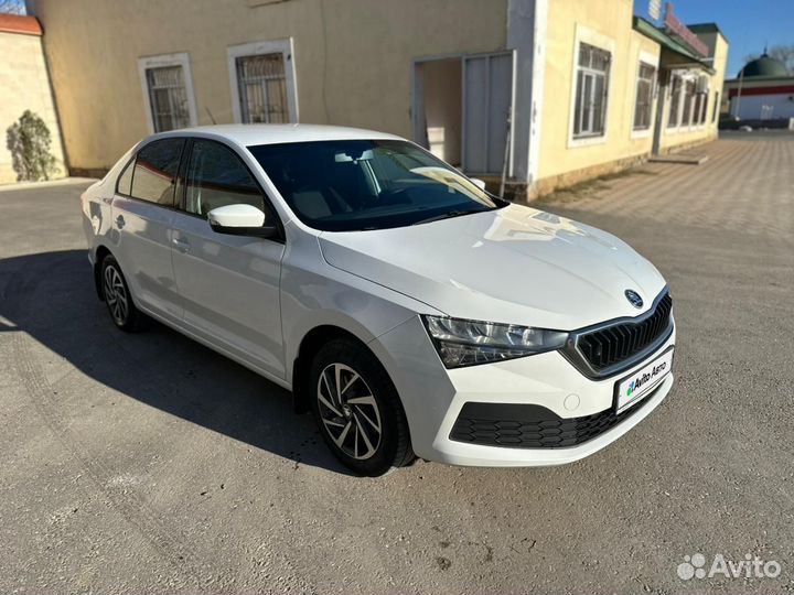 Skoda Rapid 1.6 AT, 2021, 251 000 км