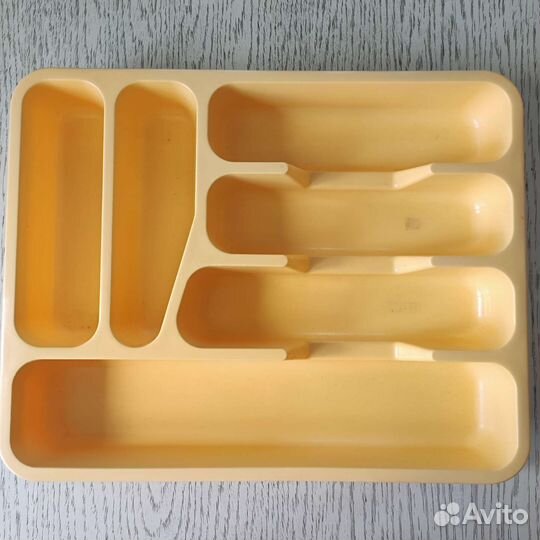 Лоток для столовых приборов