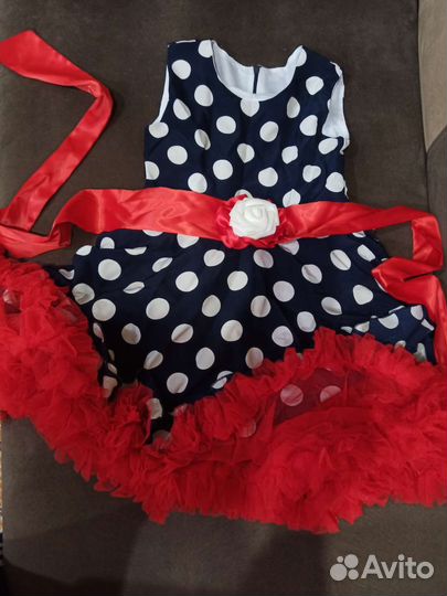 Платье праздничное