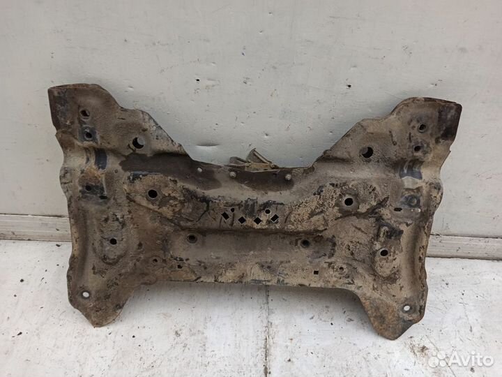 Балка подмоторная (подрамник)