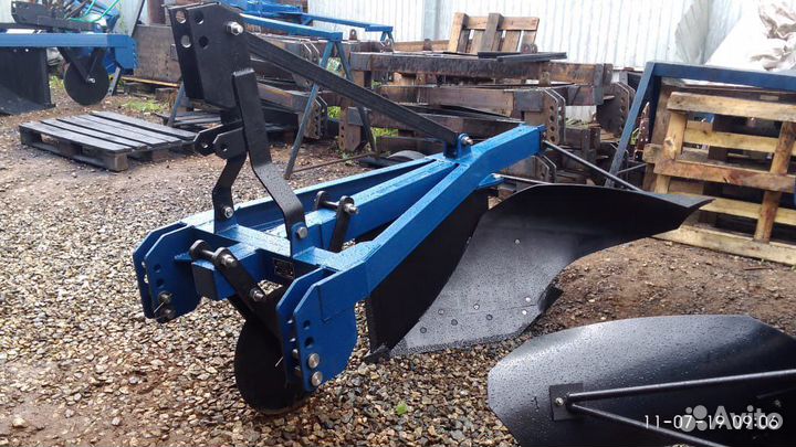 Плуг лесной пкл70Д