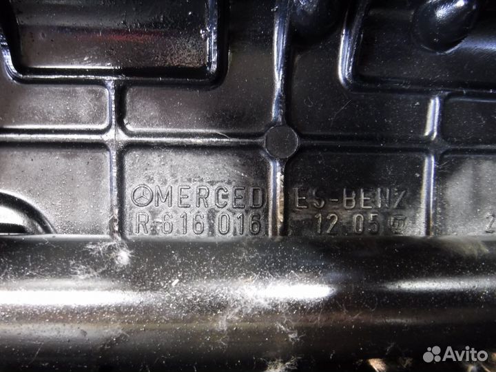 Крышка головки блока (клапанная) Mercedes-Benz T1