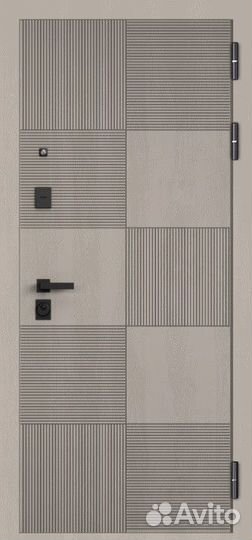 Дверь входная металлическая с зеркалом