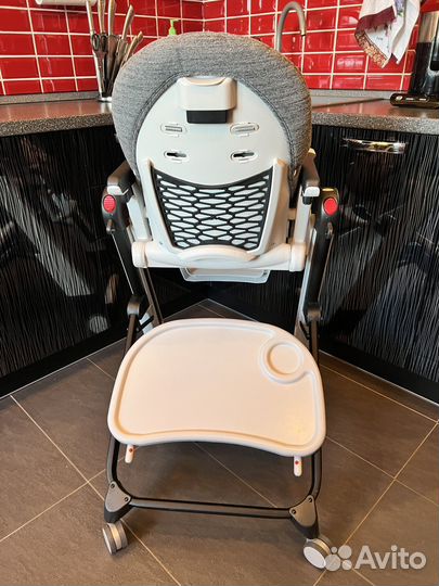 Стульчик для кормления Peg Perego Siesta Follow Me