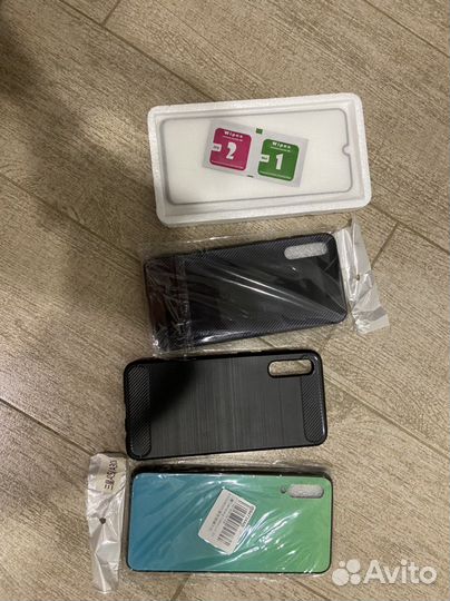 Чехлы и защитое стекло для самсунга а 50