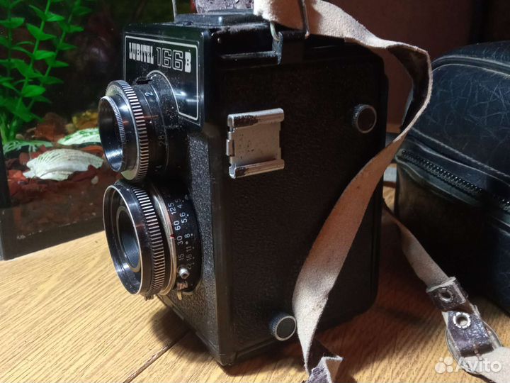 Плёночный фотоаппарат Любитель 166 + фотовспышка