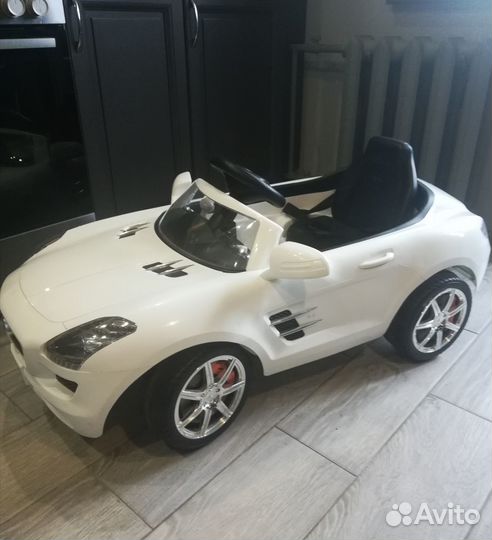 Детский электромобиль mercedes