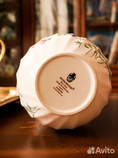 Винтажная ваза Wedgwood 