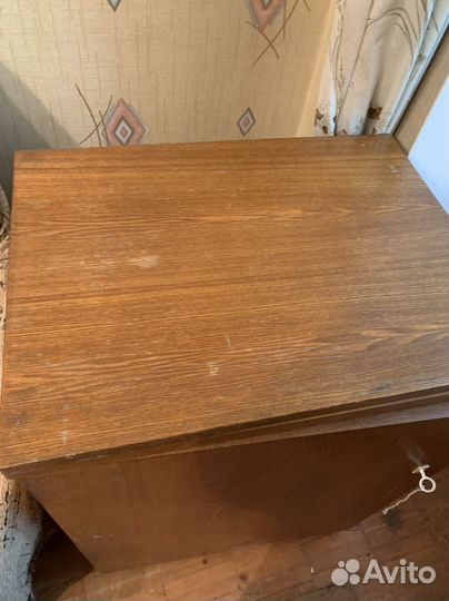 Швейная машина Подольск ножная