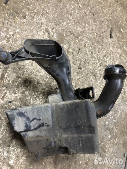 Резонатор воздушного фильтра Ford Focus 2