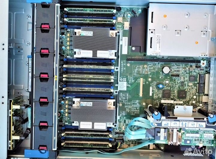 DL380 GEN9 8 SFF E5 2696 V4 32 Gb 88 потоков