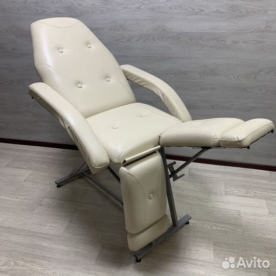 Педикюрное кресло