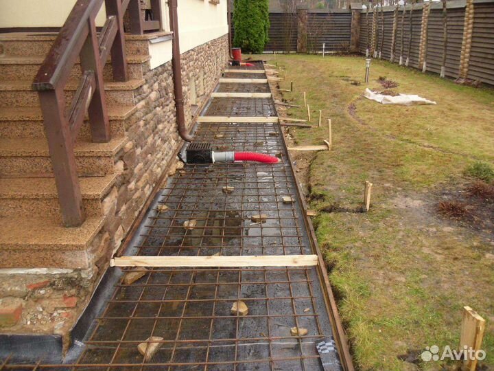 Бригада строителей