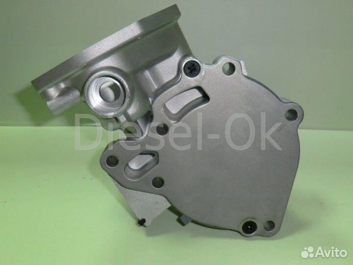 Помпа охлаждения 4D56U DiD 1300A045 L200 pajero