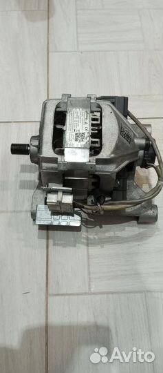 Двигатель на см indesit, Ariston