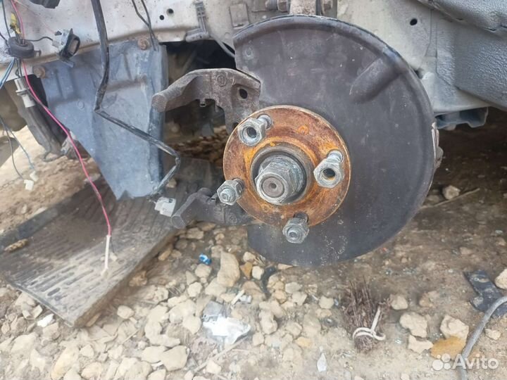 Передние ступицы Mitsubishi colt z30