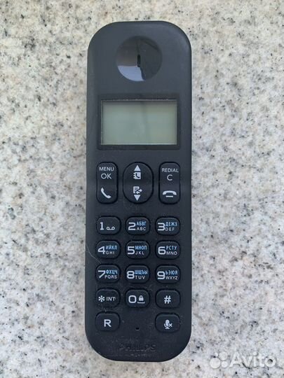 Телефон philips кнопочный D150