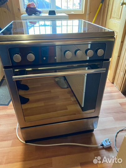 Плита электрическая Ariston Hotpoint 60х60 см