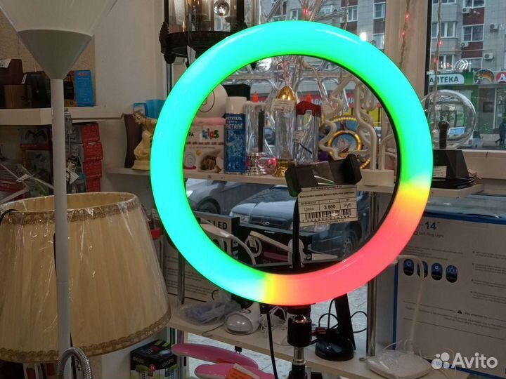 Кольцевая лампа