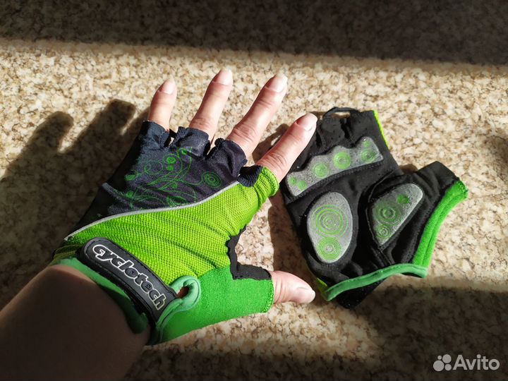 Велосипедные перчатки