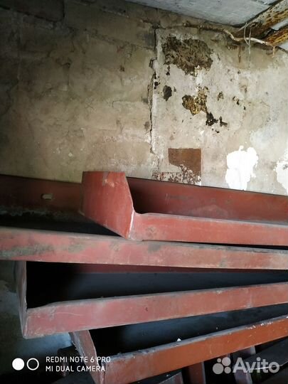 Стеллажи,полочки,верстаки