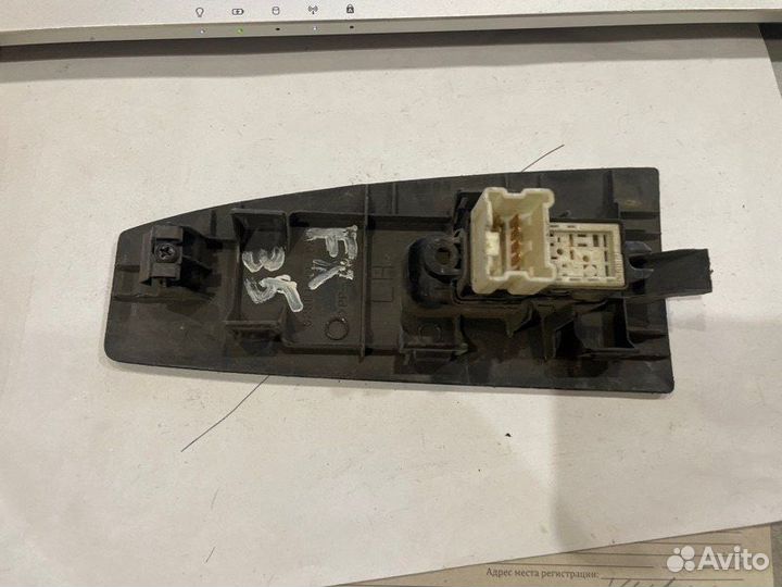Блок стеклоподъемника задний левый Infiniti Fx35