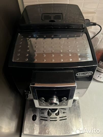 Кофемашина delonghi ecam23.460b