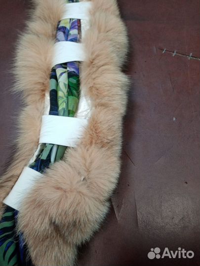 Меховой воротник песец