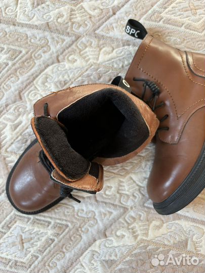 Ботинки демисезонные для девочки 33