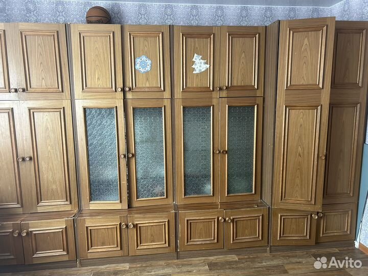 Стенка в гостиную