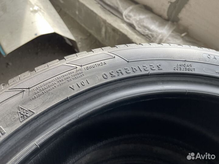 Dunlop SP Winter Sport 3D 255/45 R20