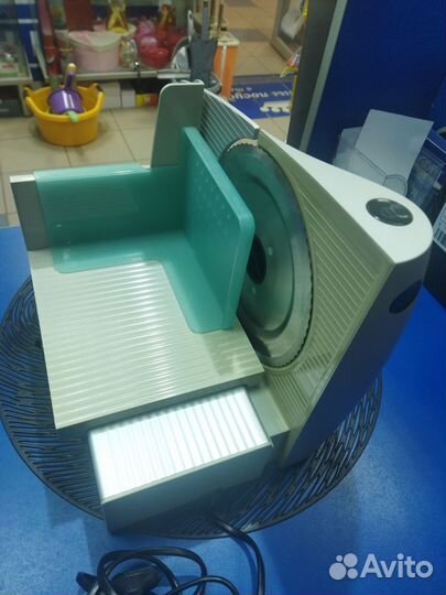 Ломтерезка слайсер Bosch, б/у