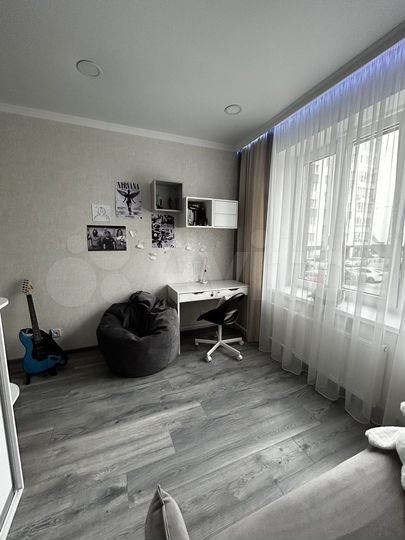 3-к. квартира, 75 м², 2/10 эт.
