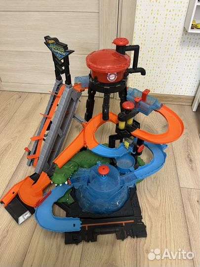 Hot wheels невообразимая автомойка