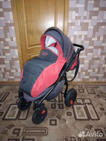 Коляска 2 блока фирмы Tutis. Хорошее состояние